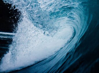 ocean tunnel wave